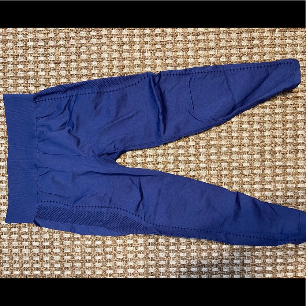 Fabletics Leggings size M